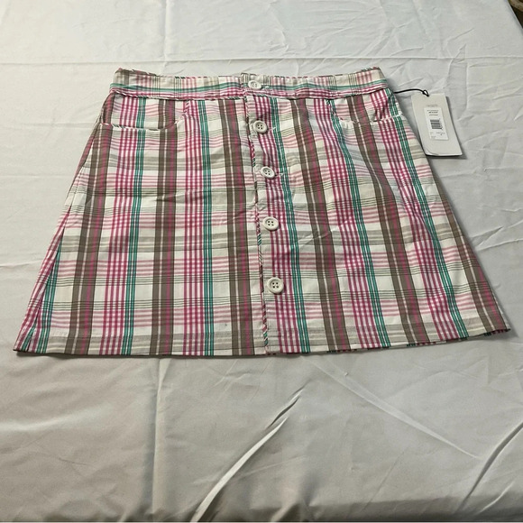 Lija
Golf Swing Skort.  NWT. Size 6 - Picture 2 of 11